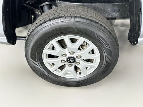 Used 2024 Toyota Tacoma SR5 image 11