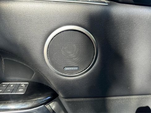 Used 2016 Land Rover Range Rover HSE image 27