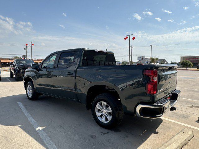 Used 2025 Chevrolet Silverado 1500 LT RWD image 9