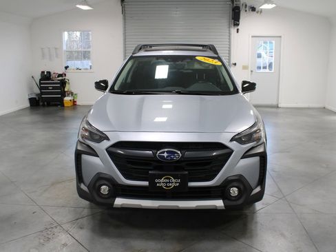 Used 2023 Subaru Outback Limited image 3