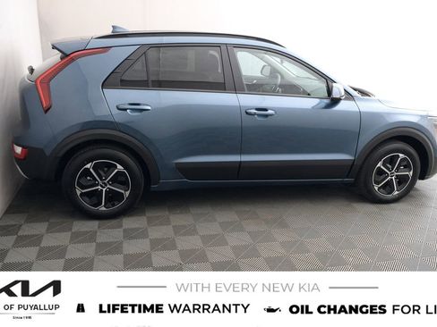 New 2026 Kia Niro EX FWD image 4