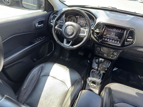 Used 2019 Jeep Compass Limited AWD/4WD image 32