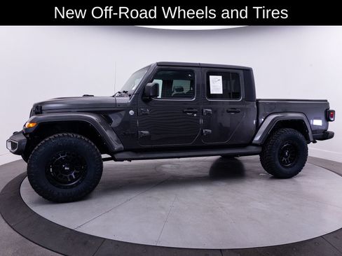 Used 2021 Jeep Gladiator Sport AWD/4WD image 39