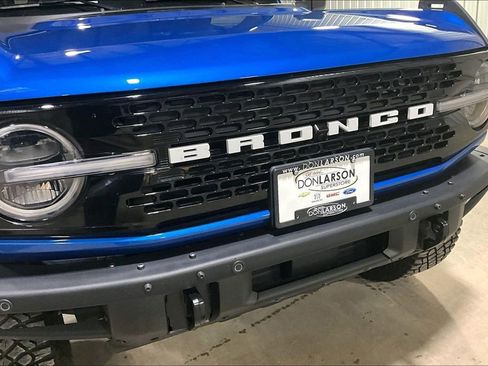 Certified 2024 Ford Bronco Wildtrak image 10
