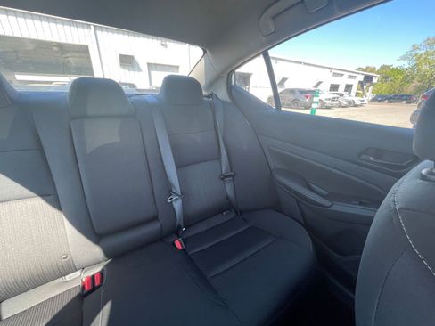 Used 2025 Nissan Altima 2.5 SV image 33