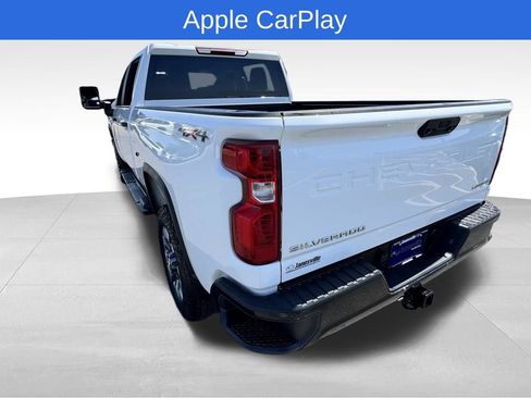 Used 2022 Chevrolet Silverado 2500 Custom w/ Custom Value Package AWD/4WD image 5