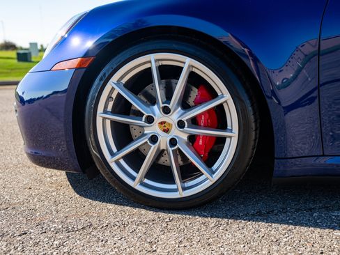 Used 2020 Porsche 911 Carrera 4S image 52