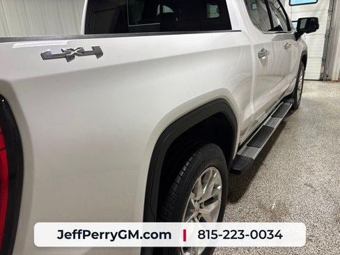 Used 2019 GMC Sierra 1500 SLT w/ SLT Premium Plus Package AWD/4WD image 9