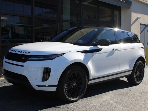 Used 2024 Land Rover Range Rover Evoque S image 2