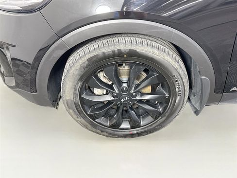 Used 2020 Kia Sorento EX AWD/4WD image 24