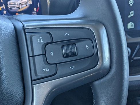 Used 2025 Chevrolet Silverado 1500 LT image 25