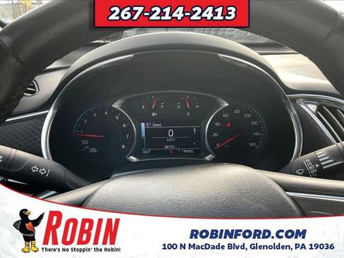 Used 2017 Chevrolet Malibu LT FWD image 15