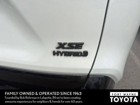 Used 2019 Toyota RAV4 XSE AWD/4WD image 7