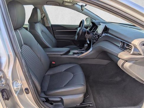 Used 2023 Toyota Camry SE image 20