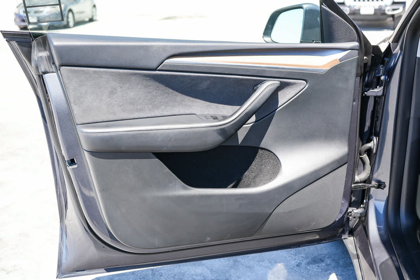 Used 2023 Tesla Model Y Performance AWD/4WD image 22