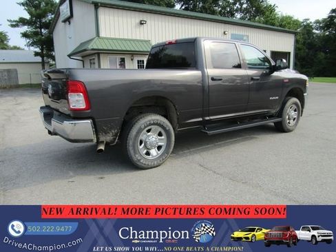 Used 2021 RAM 2500 Tradesman w/ Chrome Appearance Group AWD/4WD image 4