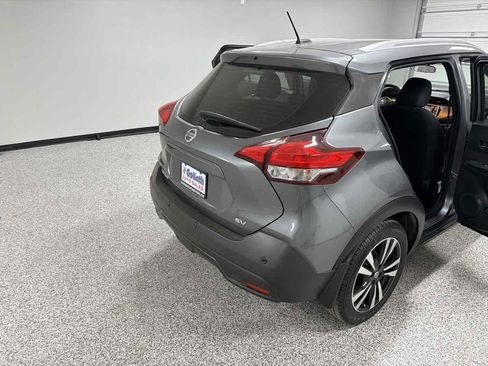 Used 2020 Nissan Kicks SV FWD image 23