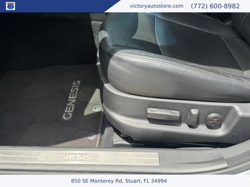 Used 2014 Hyundai Genesis 3.8 w/ Technology Package 03 RWD image 16
