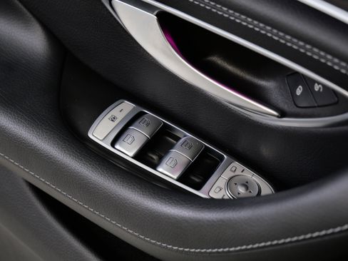 Used 2022 Mercedes-Benz AMG GT 53 image 32