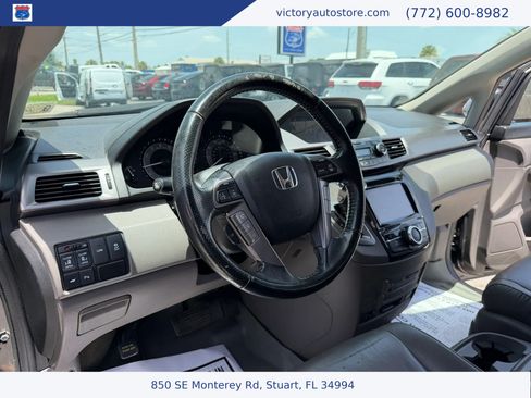 Used 2015 Honda Odyssey Touring Elite image 35