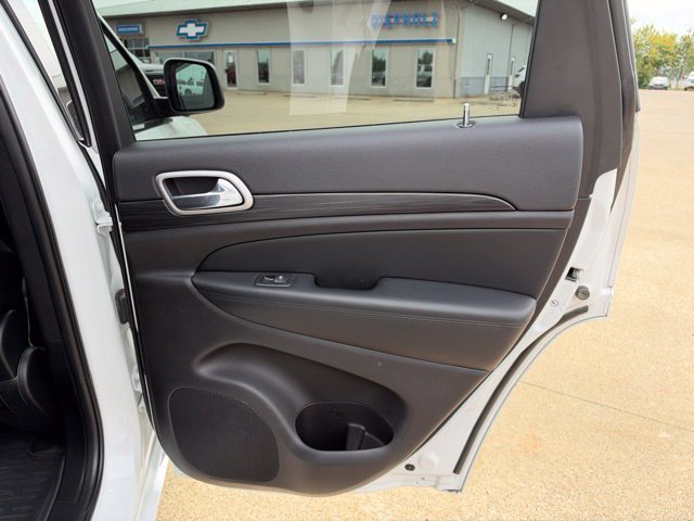 Used 2021 Jeep Grand Cherokee Laredo X AWD/4WD image 22