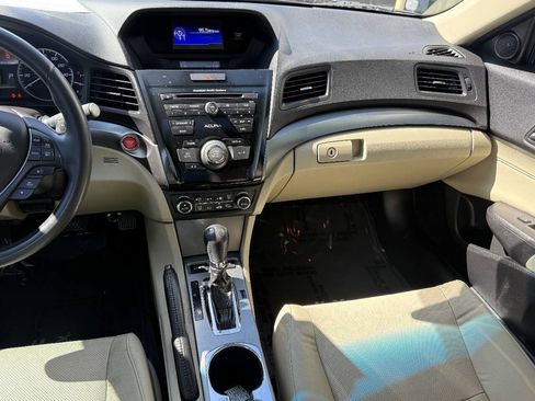 Used 2014 Acura ILX w/ Premium Package FWD image 8