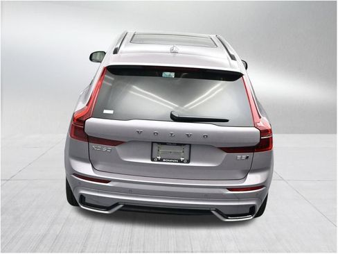 New 2026 Volvo XC60 B5 Ultra AWD/4WD image 16