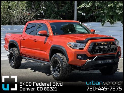 Used 2017 Toyota Tacoma TRD Off-Road w/ Premium & Technology Package AWD/4WD image 1