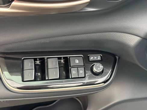 Used 2026 Toyota Crown Platinum image 20