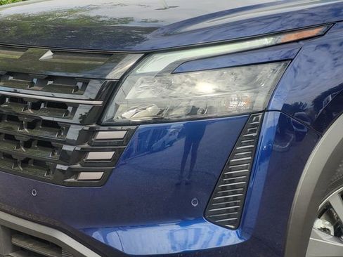 New 2026 Nissan Pathfinder SV AWD/4WD image 5