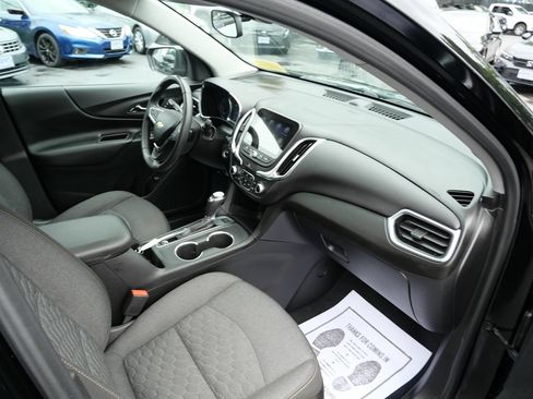 Used 2019 Chevrolet Equinox LT AWD/4WD image 32