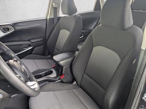 Used 2023 Kia Soul LX w/ LX Technology Package FWD image 15