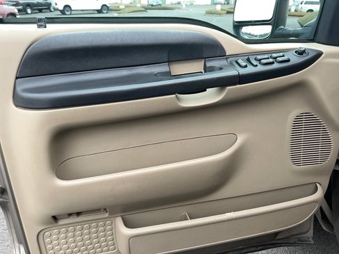 Used 2006 Ford F250 XLT image 17