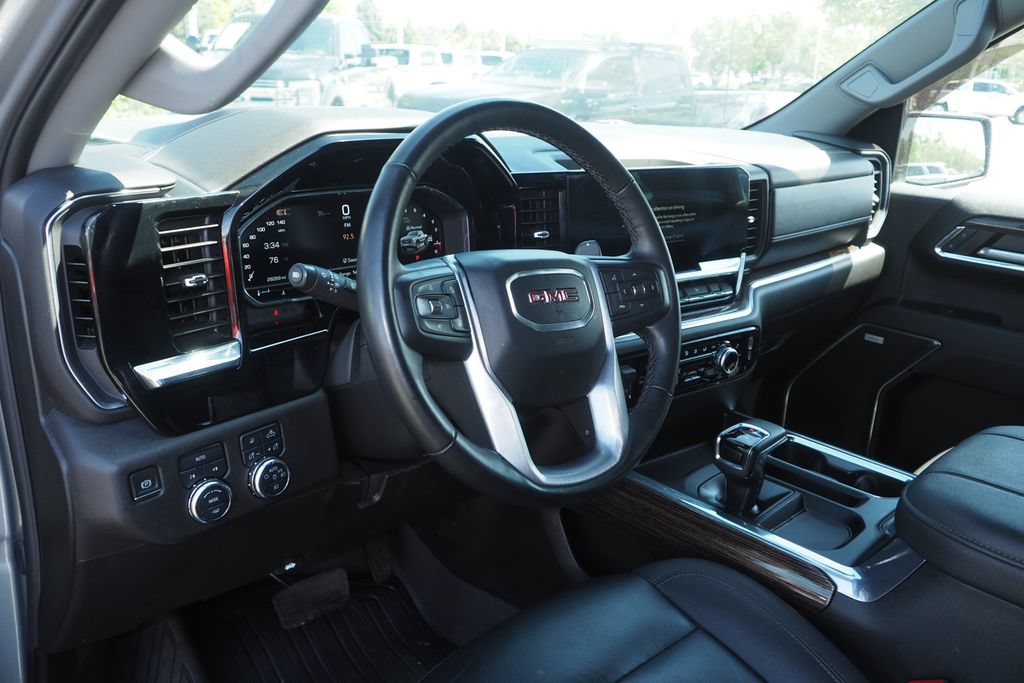 Used 2024 GMC Sierra 1500 Elevation w/ Elevation Premium Package AWD/4WD image 12