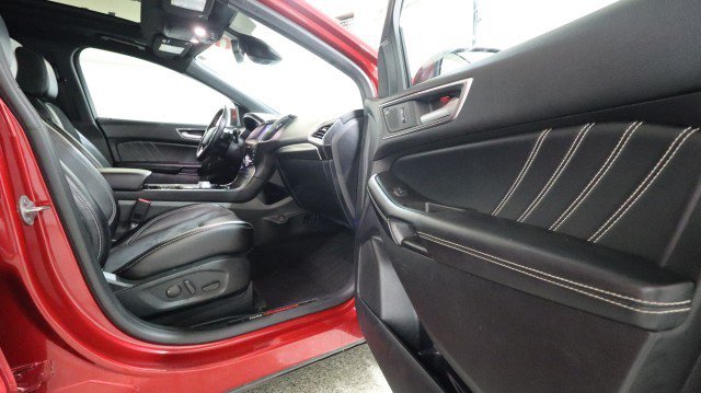 Used 2020 Ford Edge ST w/ Equipment Group 401A AWD/4WD image 10