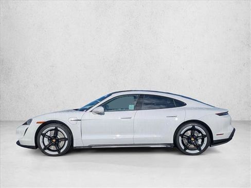Used 2024 Porsche Taycan 4S image 9