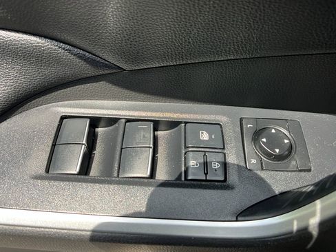 Used 2020 Toyota RAV4 XLE Premium AWD/4WD image 12