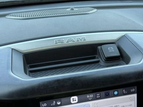 Used 2022 RAM 2500 Big Horn w/ Level C Equiment Group AWD/4WD image 25