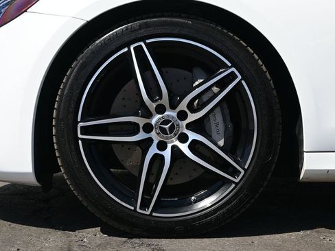 Used 2019 Mercedes-Benz E 300 image 7