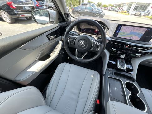 Certified 2026 Acura MDX SH-AWD w/ Technology Package image 4