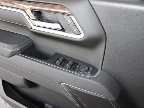 Used 2025 Chevrolet Silverado 1500 RST AWD/4WD image 24