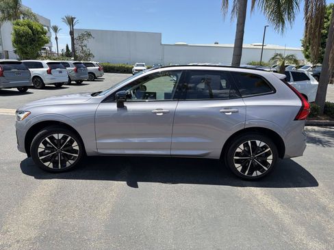 Used 2026 Volvo XC60 B5 Plus w/ Climate Package PRO AWD/4WD image 8