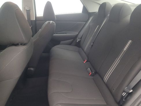 Used 2023 Hyundai Elantra SEL FWD image 18