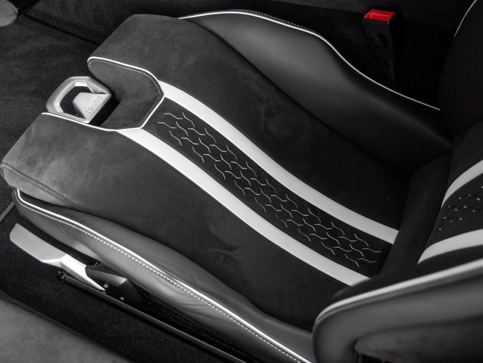 Used 2023 Lamborghini Huracan Tecnica RWD image 25