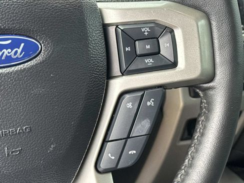 Used 2021 Ford F250 Lariat w/ Lariat Ultimate Package AWD/4WD image 25