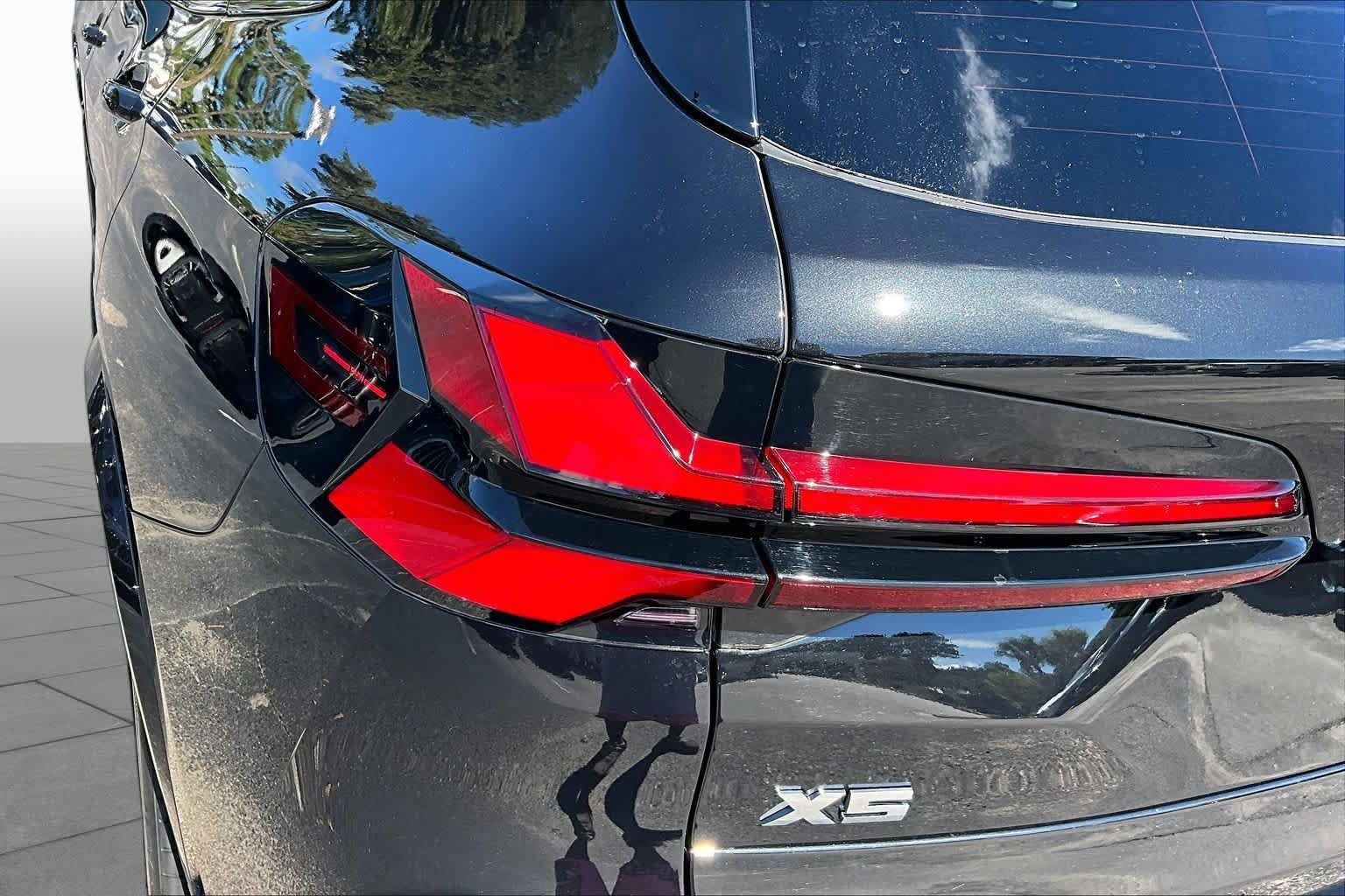 Used 2026 BMW X5 M60i AWD/4WD image 29