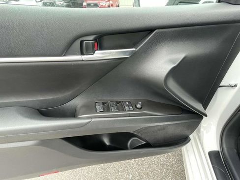 Used 2024 Toyota Camry SE FWD image 16