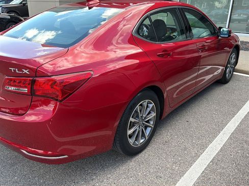 Used 2020 Acura TLX FWD image 2