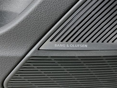 New 2026 Audi Q8 Prestige image 18