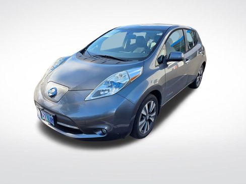 Used 2016 Nissan Leaf SL w/ Premium Package FWD image 2